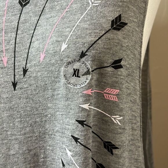 Live Love Dream gray muscle shirt wide sleeve opening heart motif w/ arrows XL - Picture 4 of 12